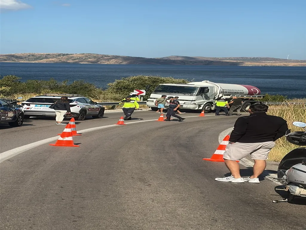 Erdek yolunda acı kaza 19 yaşındaki üniversiteli hayatını kaybetti