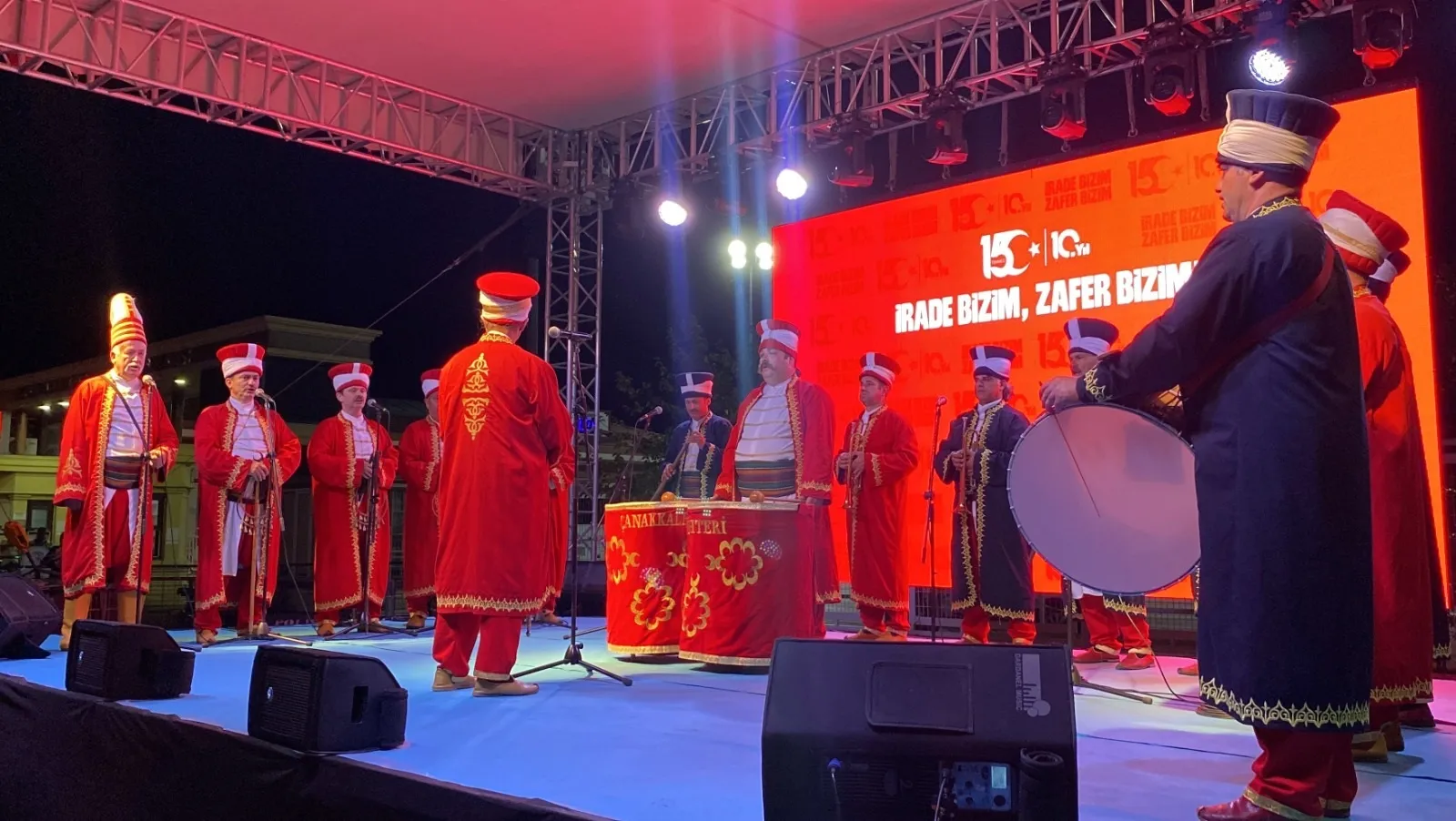 Çanakkale 15 Temmuz için meydanlara indi