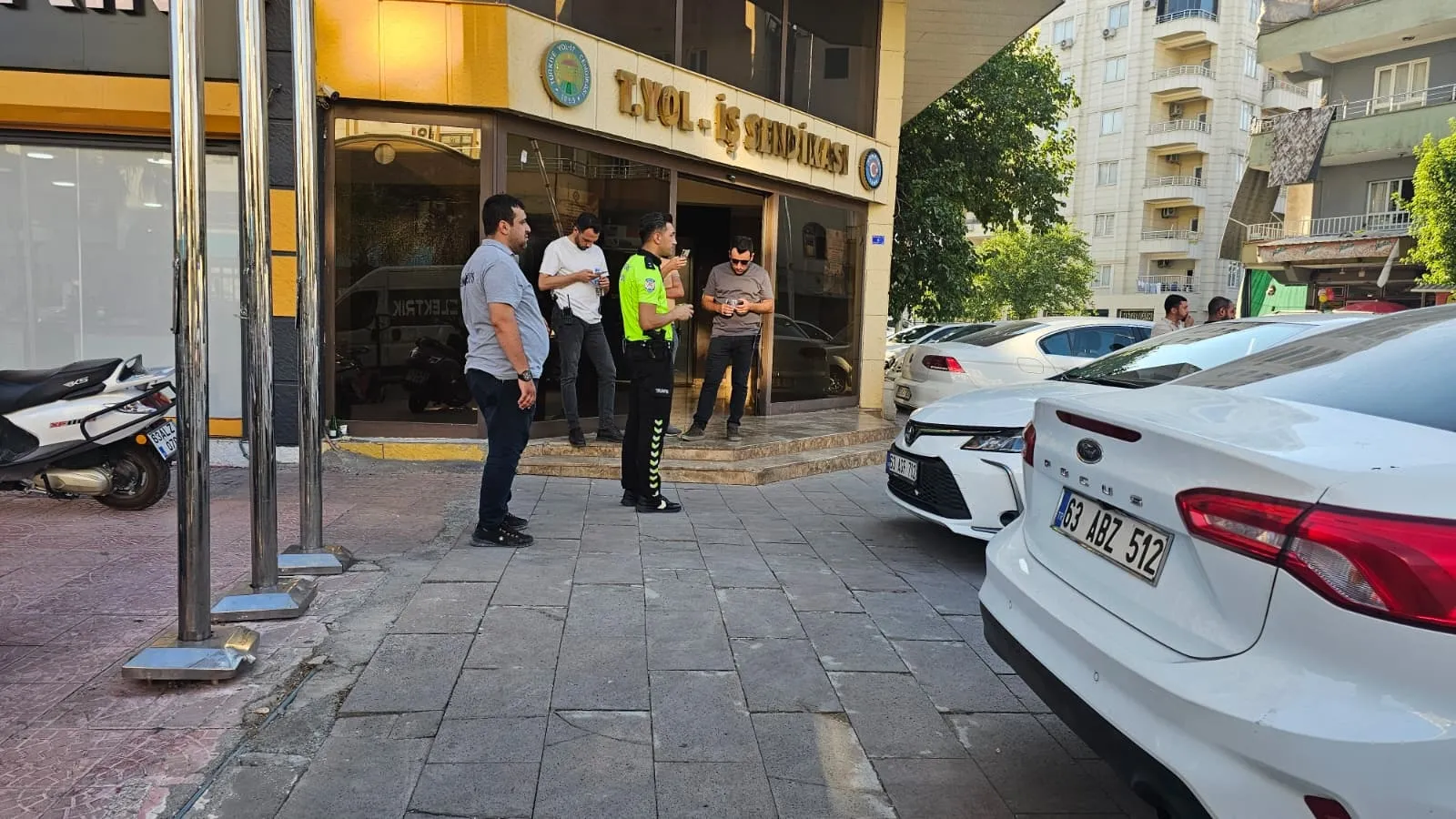 Şanlıurfa'da genç doktor kaldığı misafirhanede yaşamını yitirdi