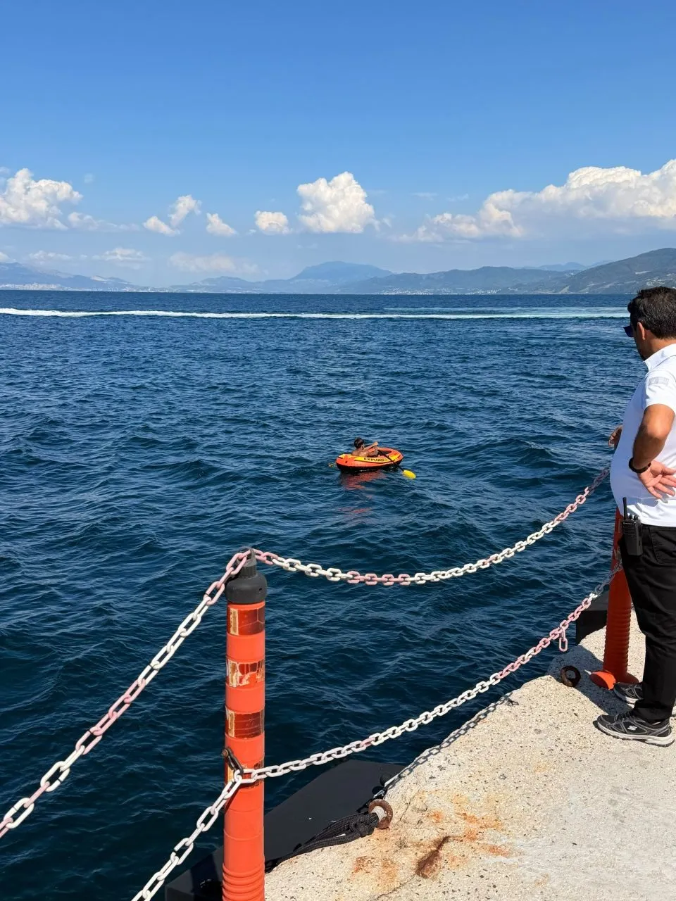 Mudanya açıklarında sürüklenen genç Sahil Güvenlik ile kurtarıldı