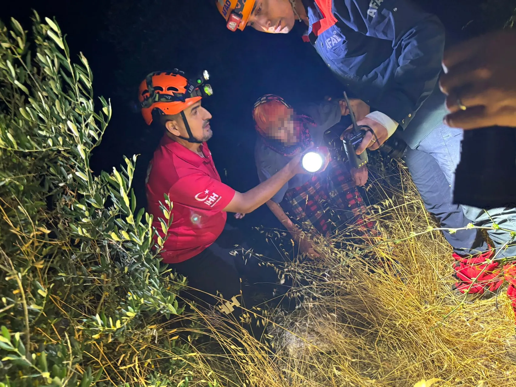 Alanya'da kaybolan 83 yaşındaki Kamile teyze dron yardımıyla bulundu