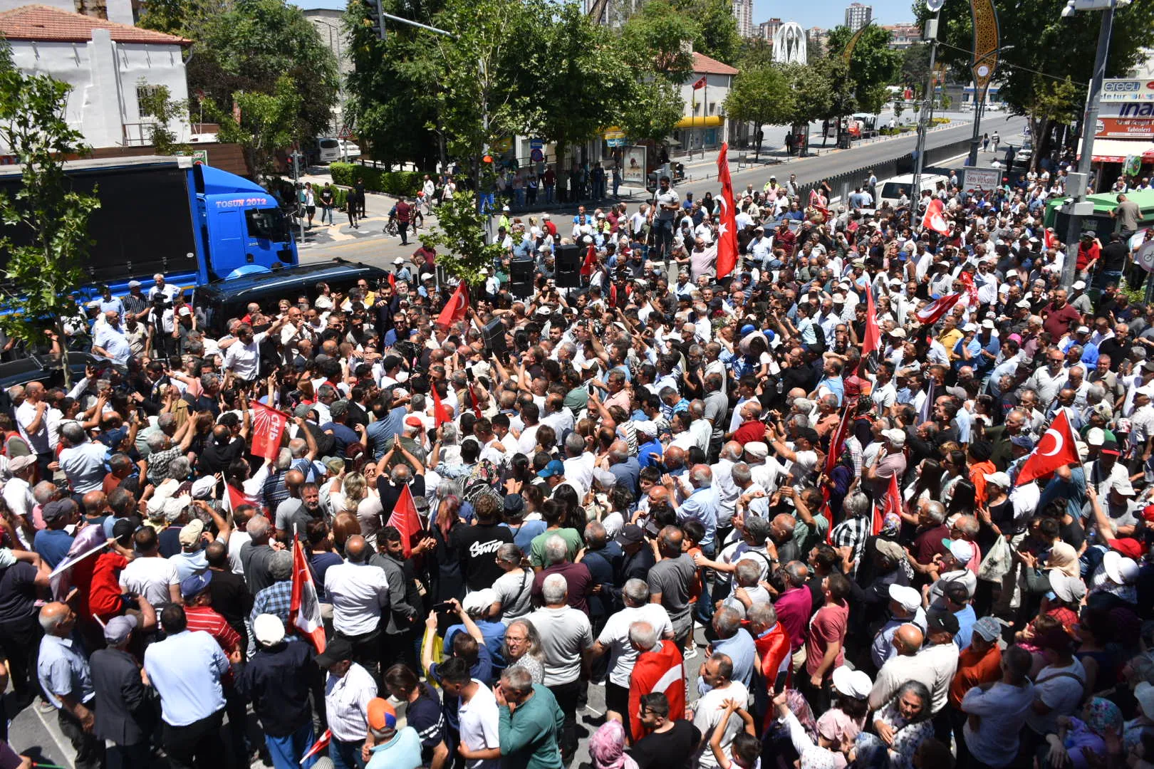 Özgür Özel Niğde’den Erdoğan’a Hodri Meydan Dedi