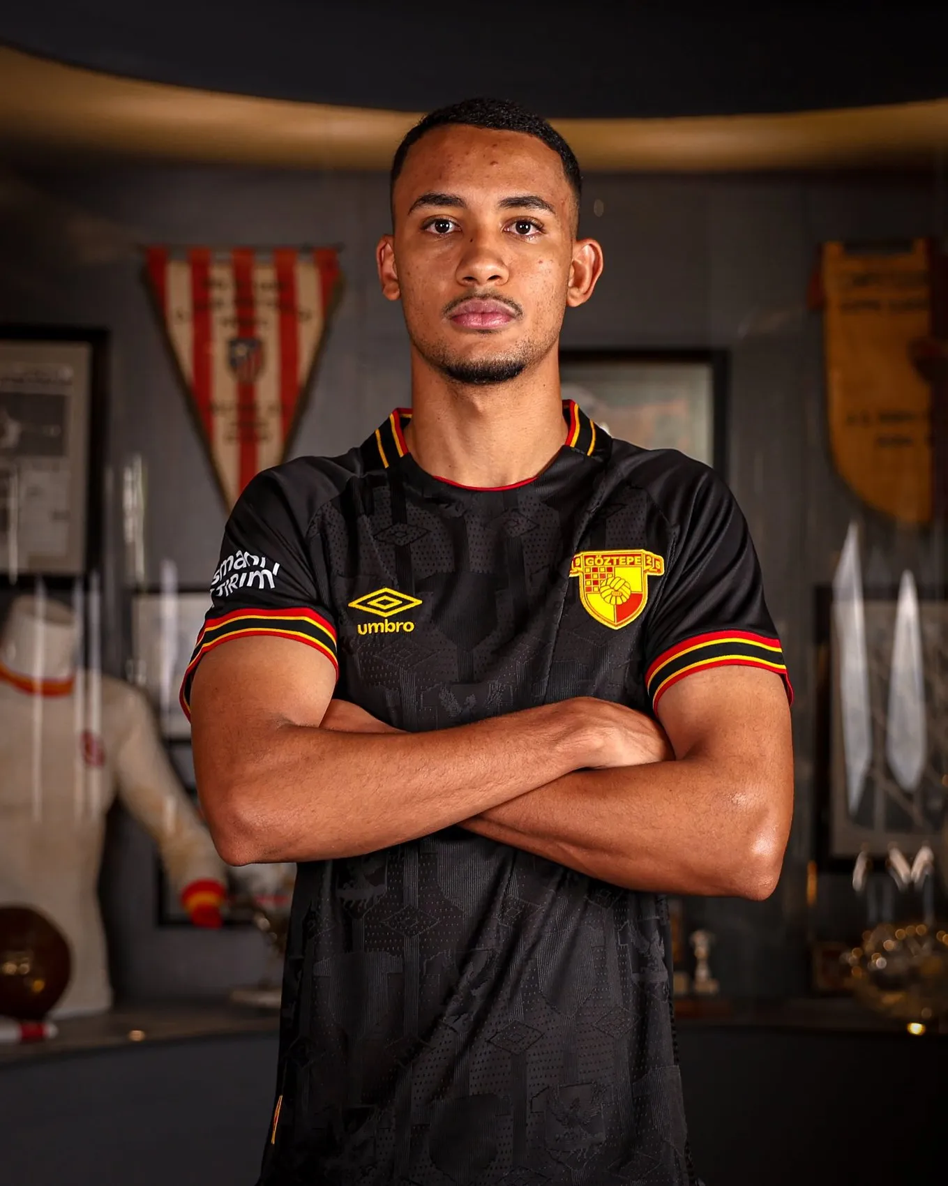 Göztepe'nin kasası Emersonn transferiyle dolabilir