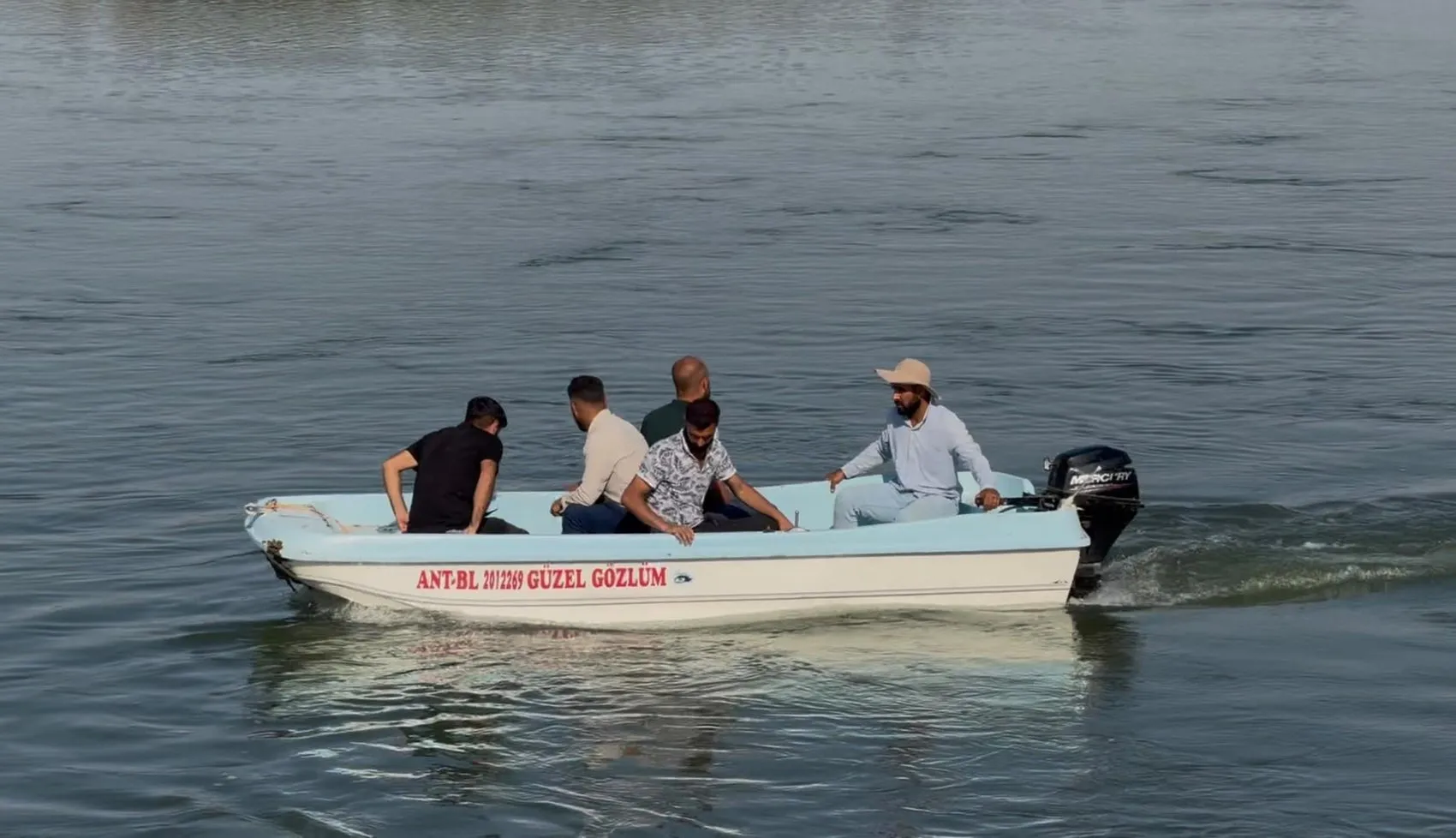 Murat Nehri'nde kaybolan Berat için 126 kişilik arama ekibi sahada