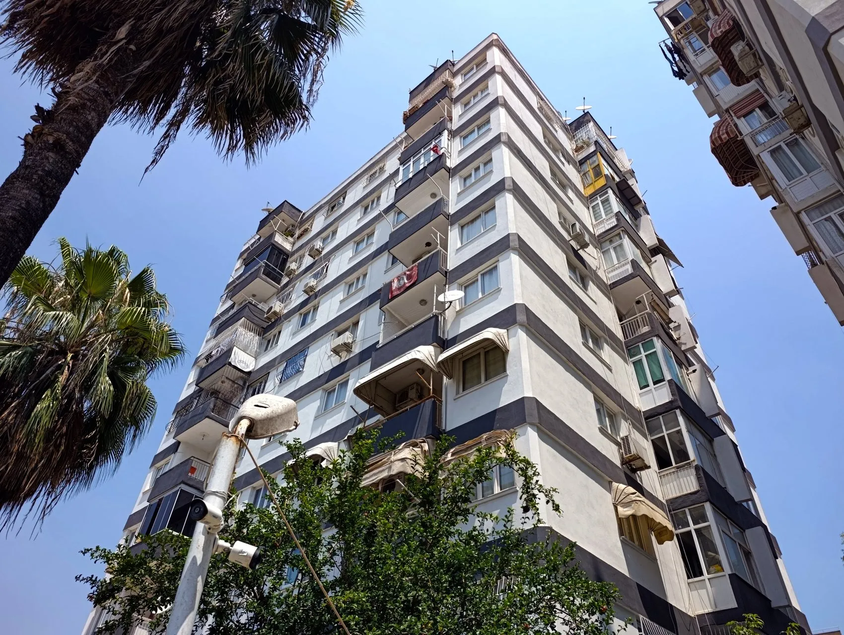 Adana'da dehşet anları Eşini çekiç ve bıçakla ağır yaraladı