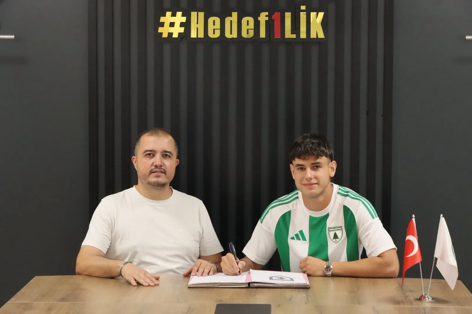 Muğlaspor orta sahayı genç yetenekle güçlendirdi