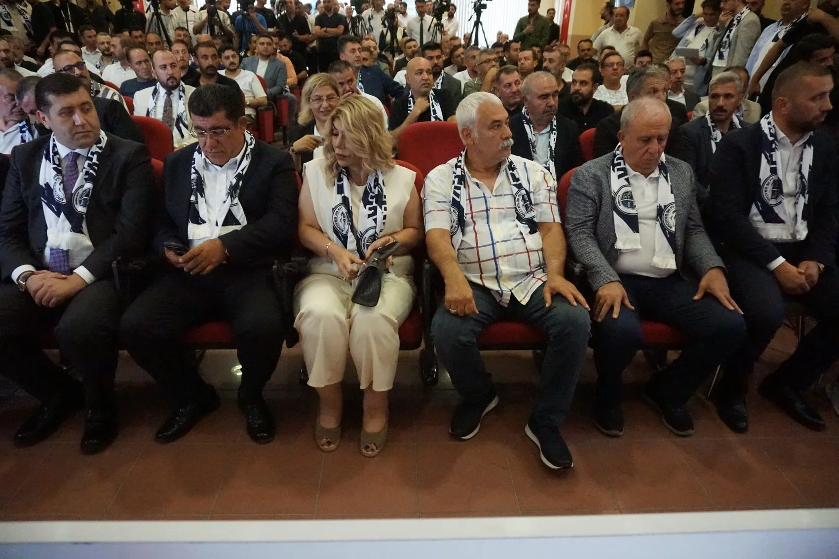Erciyes 38 FK’da yönetim değişti