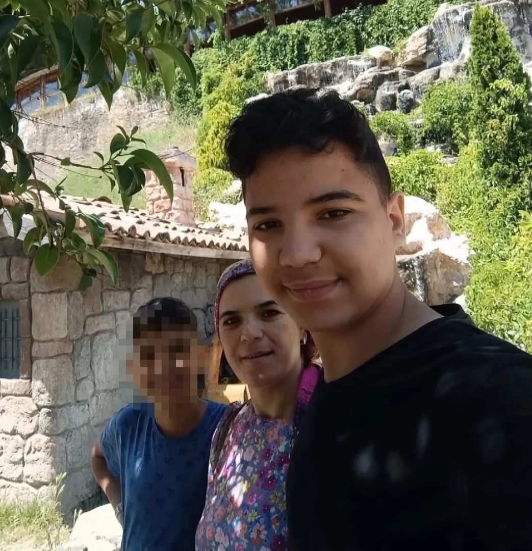 Arnavutköy'de aile faciası Uzaklaştırma kararı olan baba dehşet saçtı