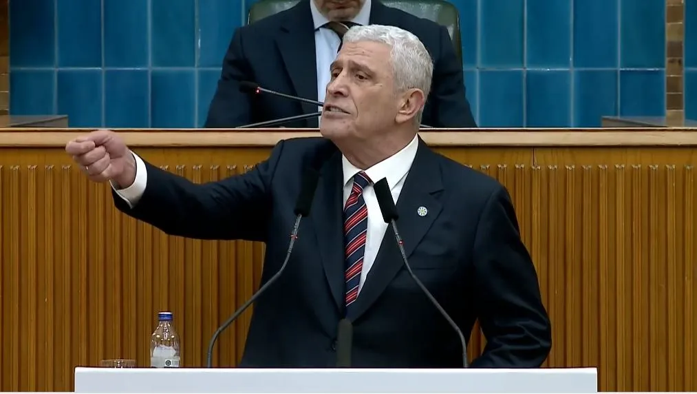 Dervişoğlu Meclis’in terör örgütü pazarlıklarına alet edilmesine tepki gösterdi