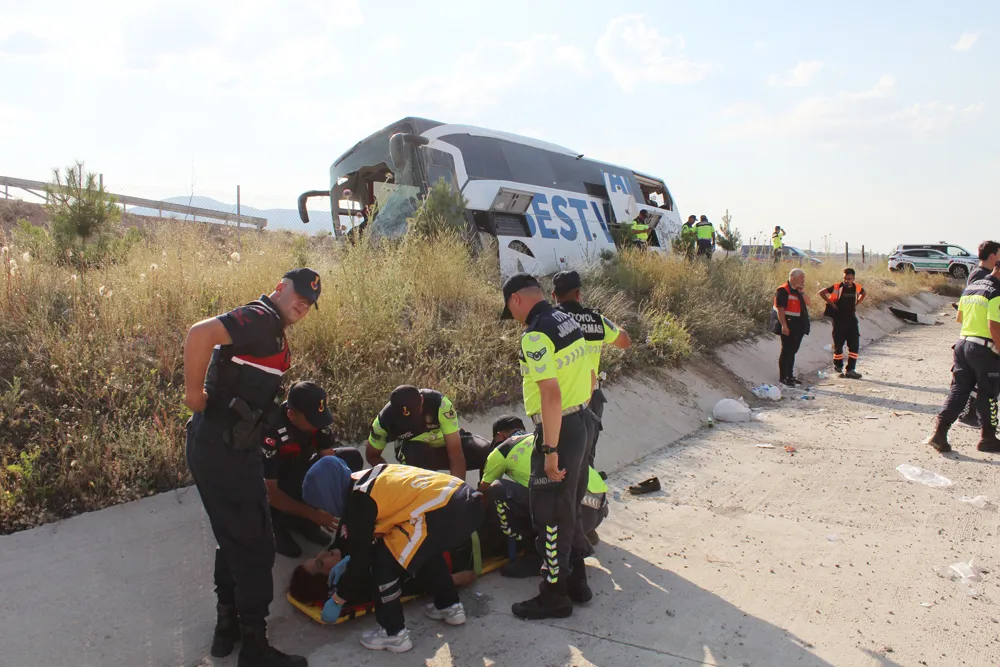 Aksaray yolunda otobüs faciası Bir yolcu hayatını kaybetti