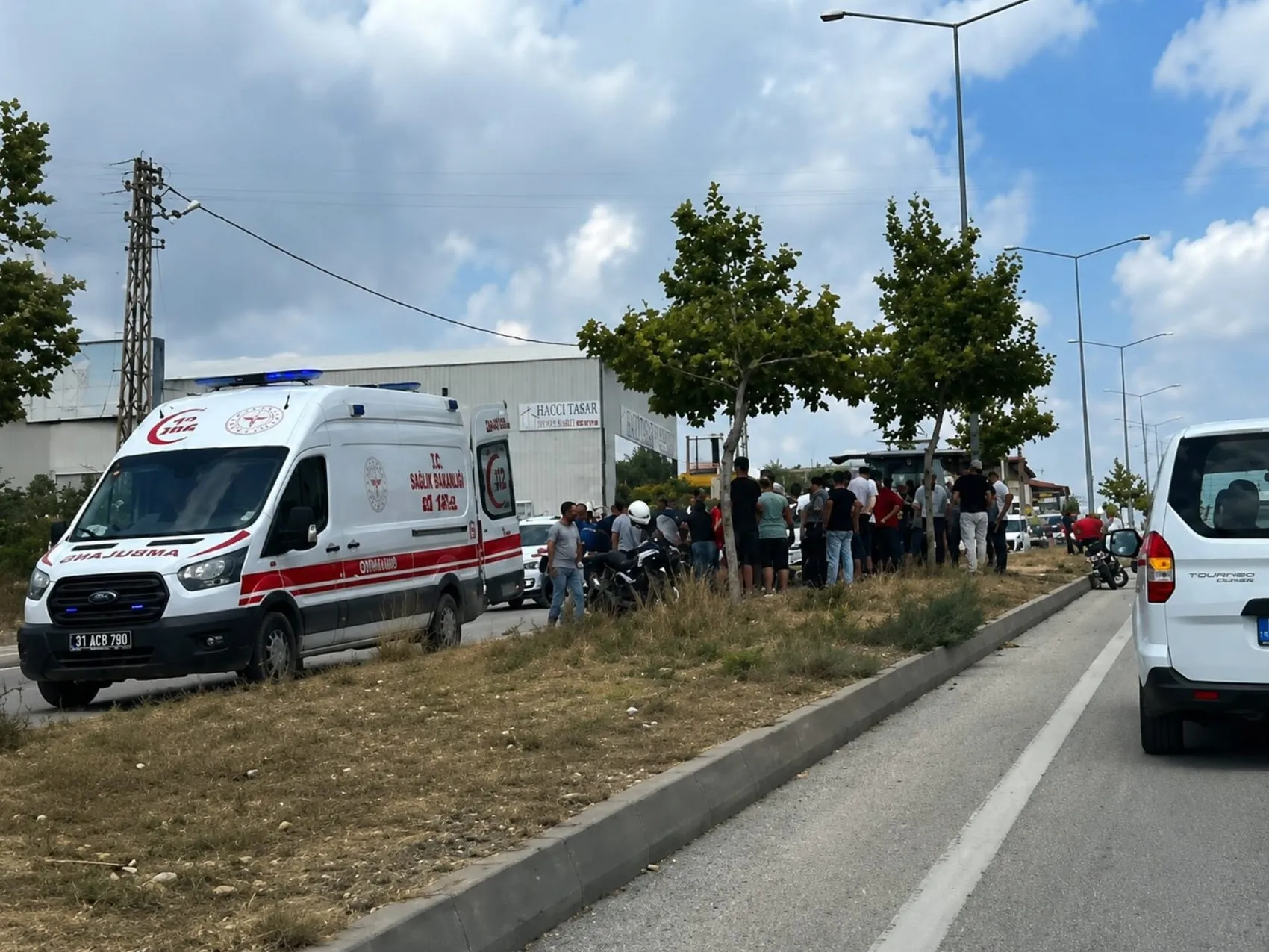 Hatay'da taziye yolunda feci kaza