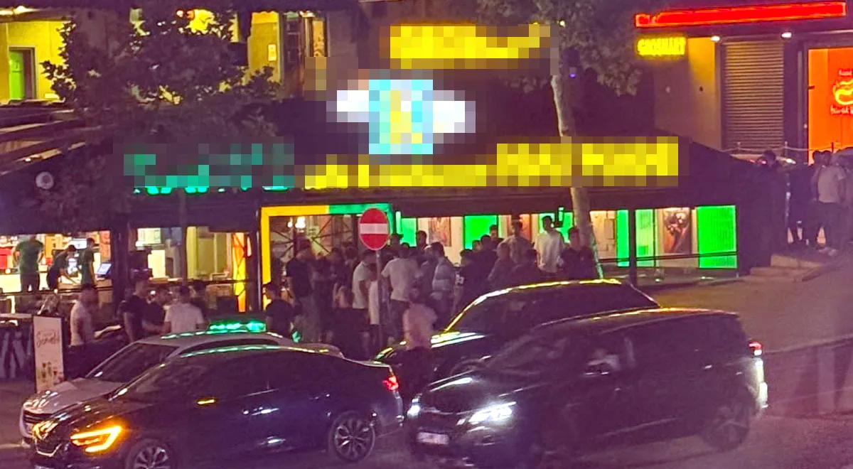 Avcılar'da kafede bıçaklı kavga Polis havaya ateş açtı
