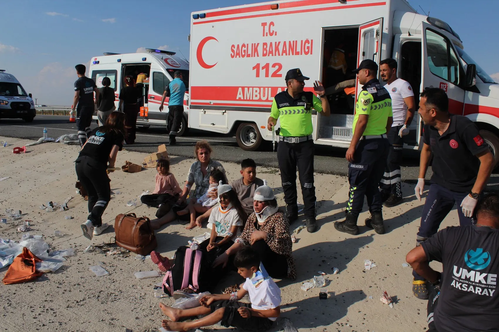 Aksaray yolunda otobüs faciası 40 kişi yaralandı
