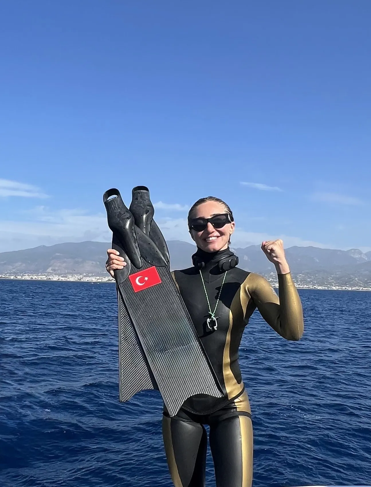 Şahika Ercümen Kaş sularında iki altınla zirveye oturdu