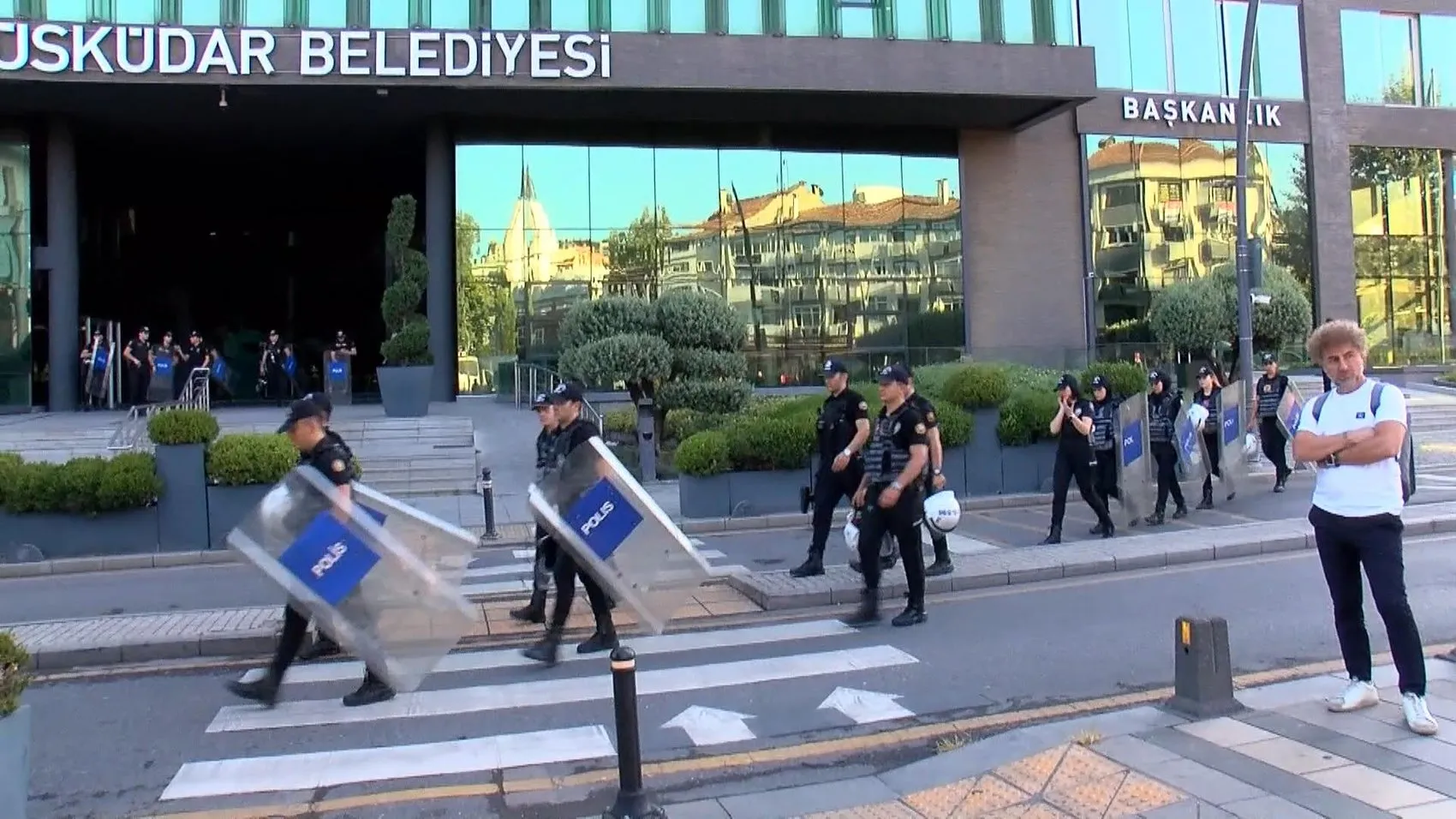 Üsküdar Belediyesi'ne rüşvet ve usulsüzlük operasyonu