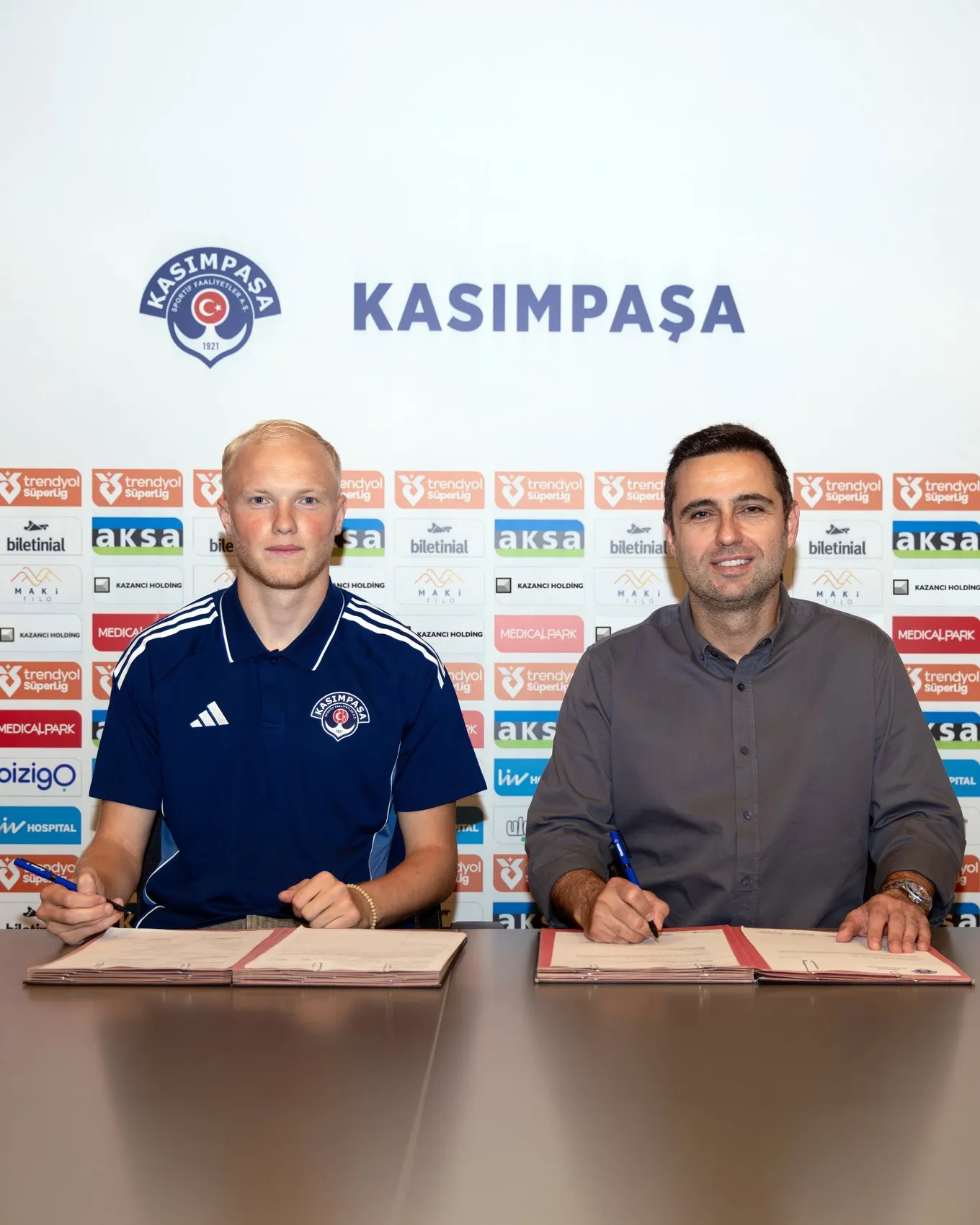 Kasımpaşa İsveçli orta sahayı renklerine bağladı