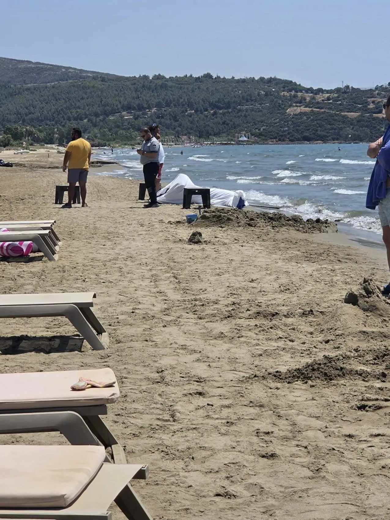 Selçuk Pamucak Sahili'nde cansız beden bulundu