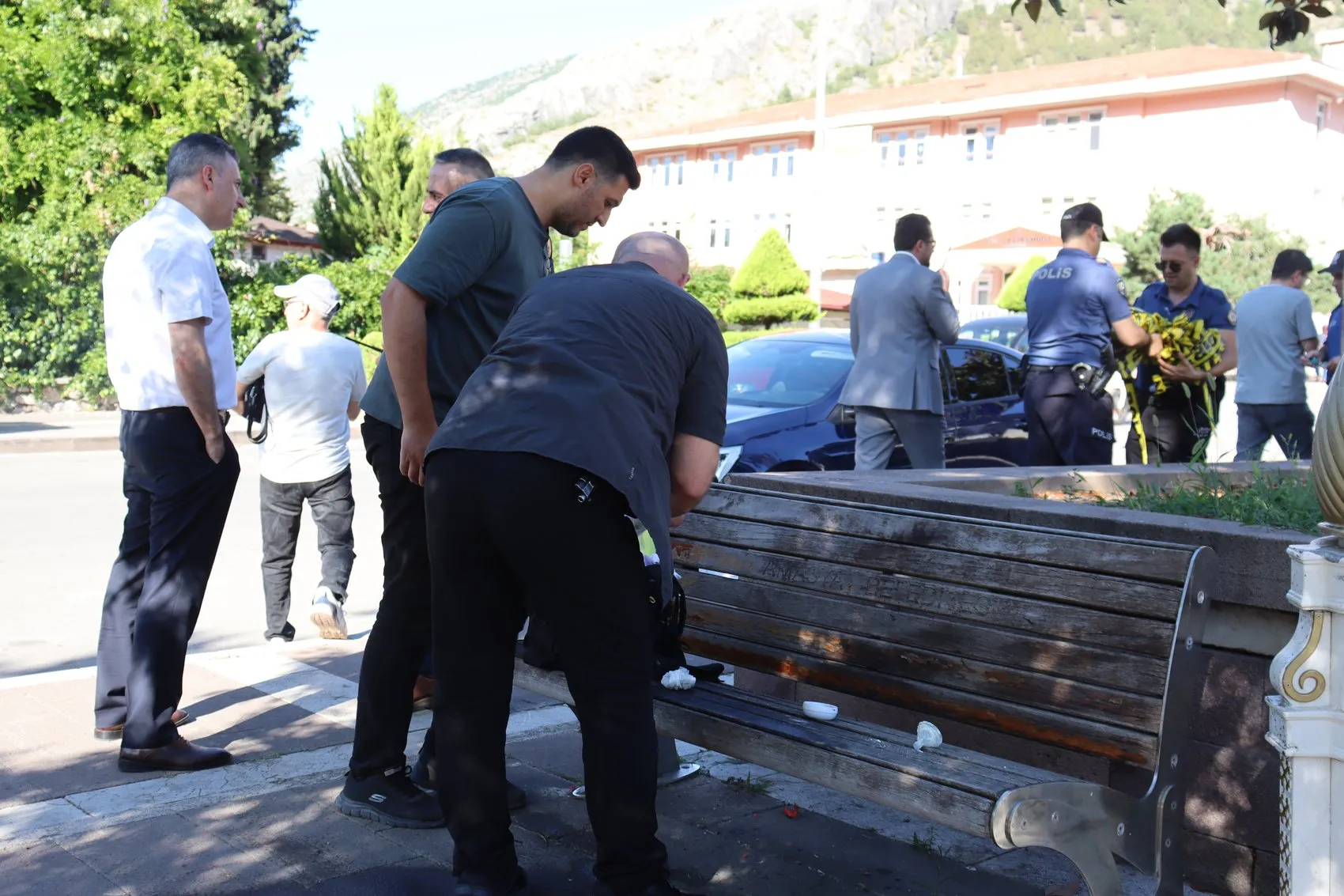 Amasya'da şüpheli çanta paniği İçinden çıkanlar herkesi şaşırttı
