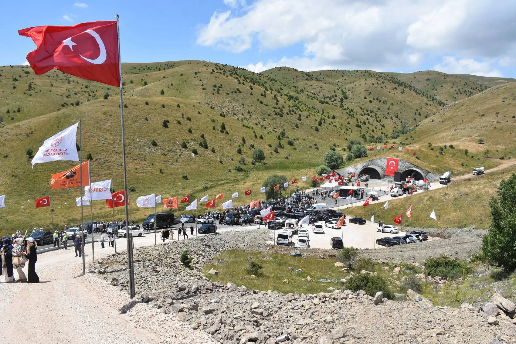 Sivas ve Tokat arası 5 dakikaya iniyor