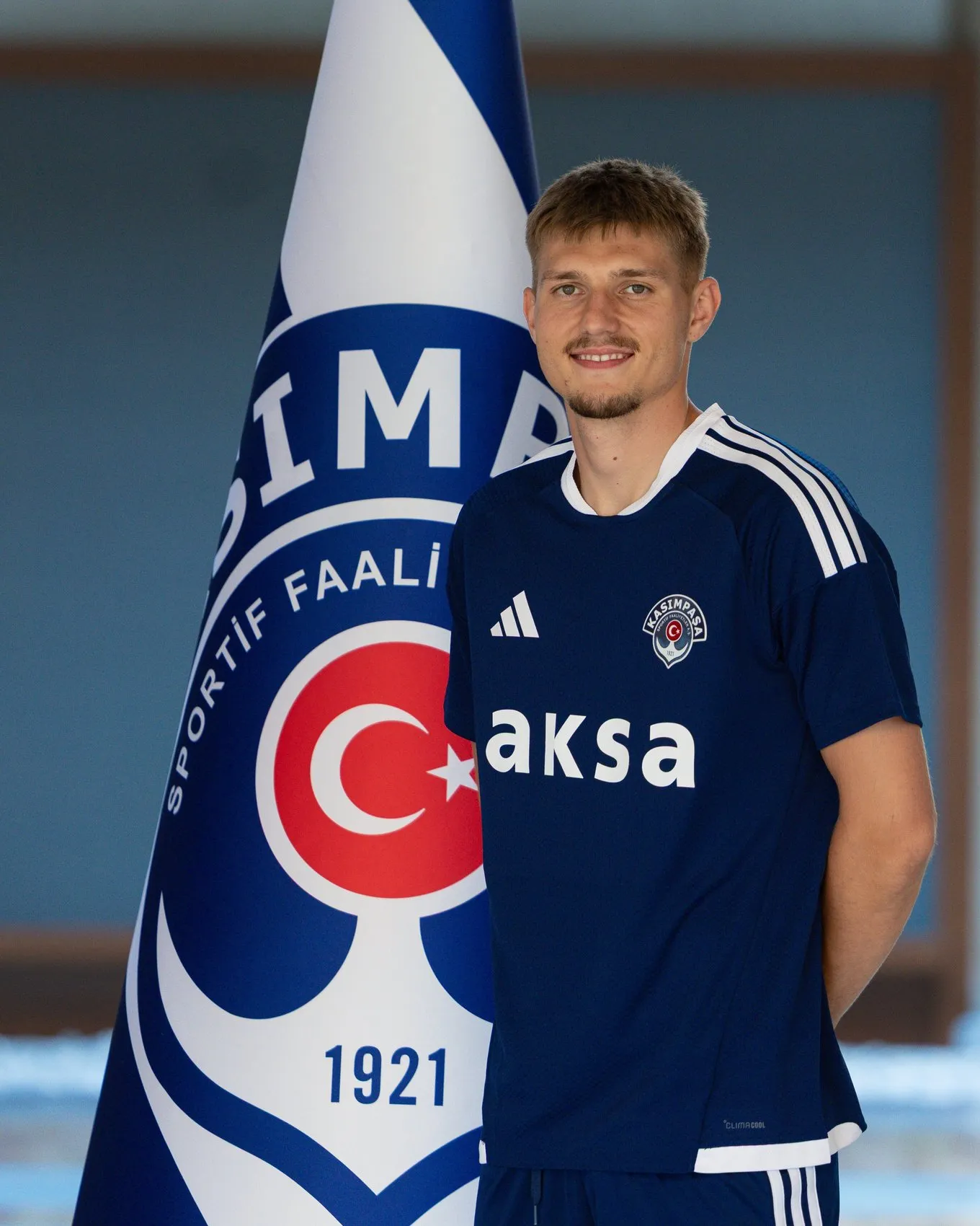 Kasımpaşa golcüsü Adrian Benedyczak ile yola devam ediyor