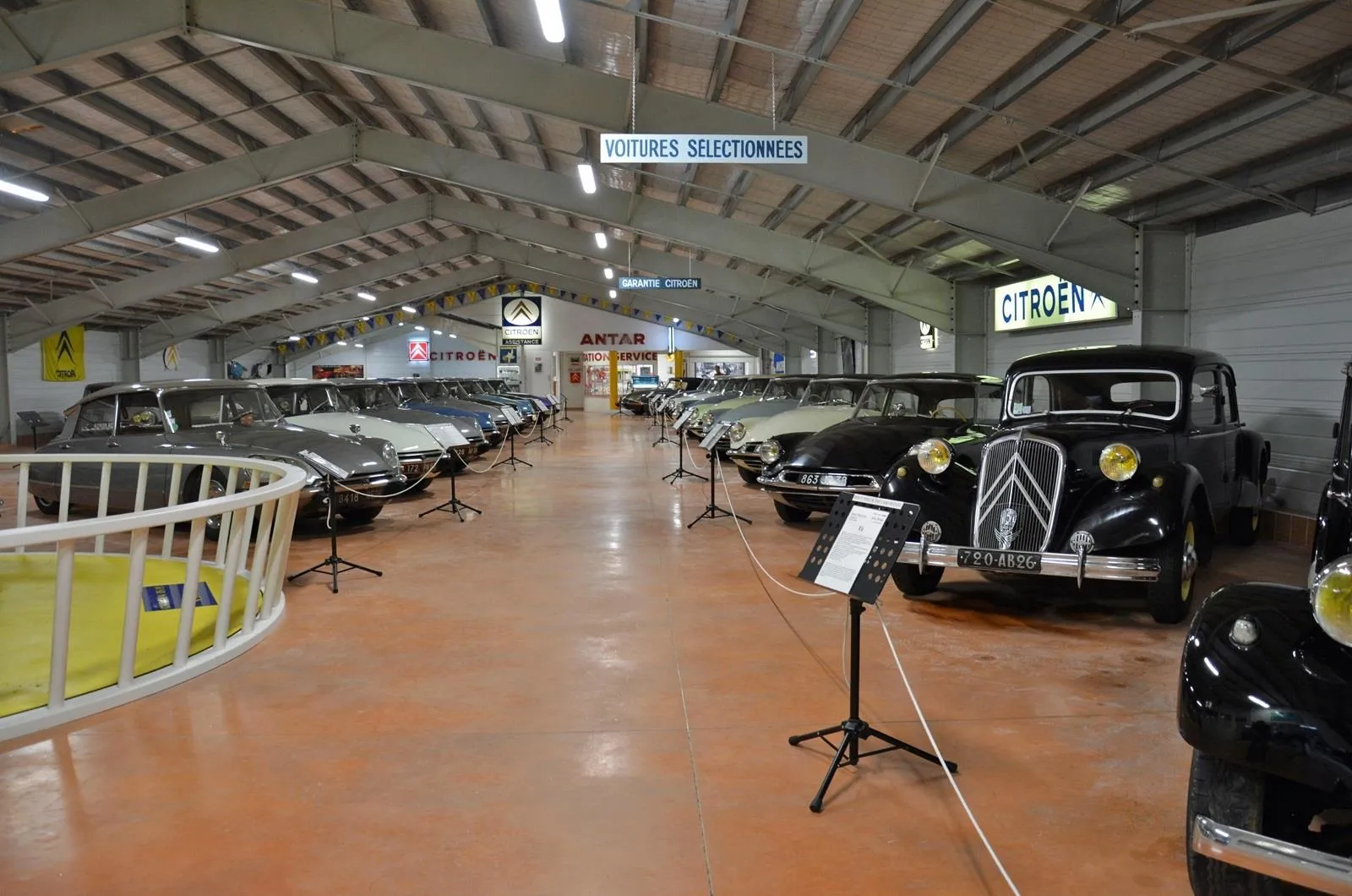 120 araçlık Citroen koleksiyonu: Markanın kendi müzesiyle yarışır