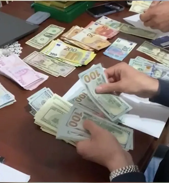 FETÖ operasyonu 13 ili kapsadı 78 kişi yakalandı