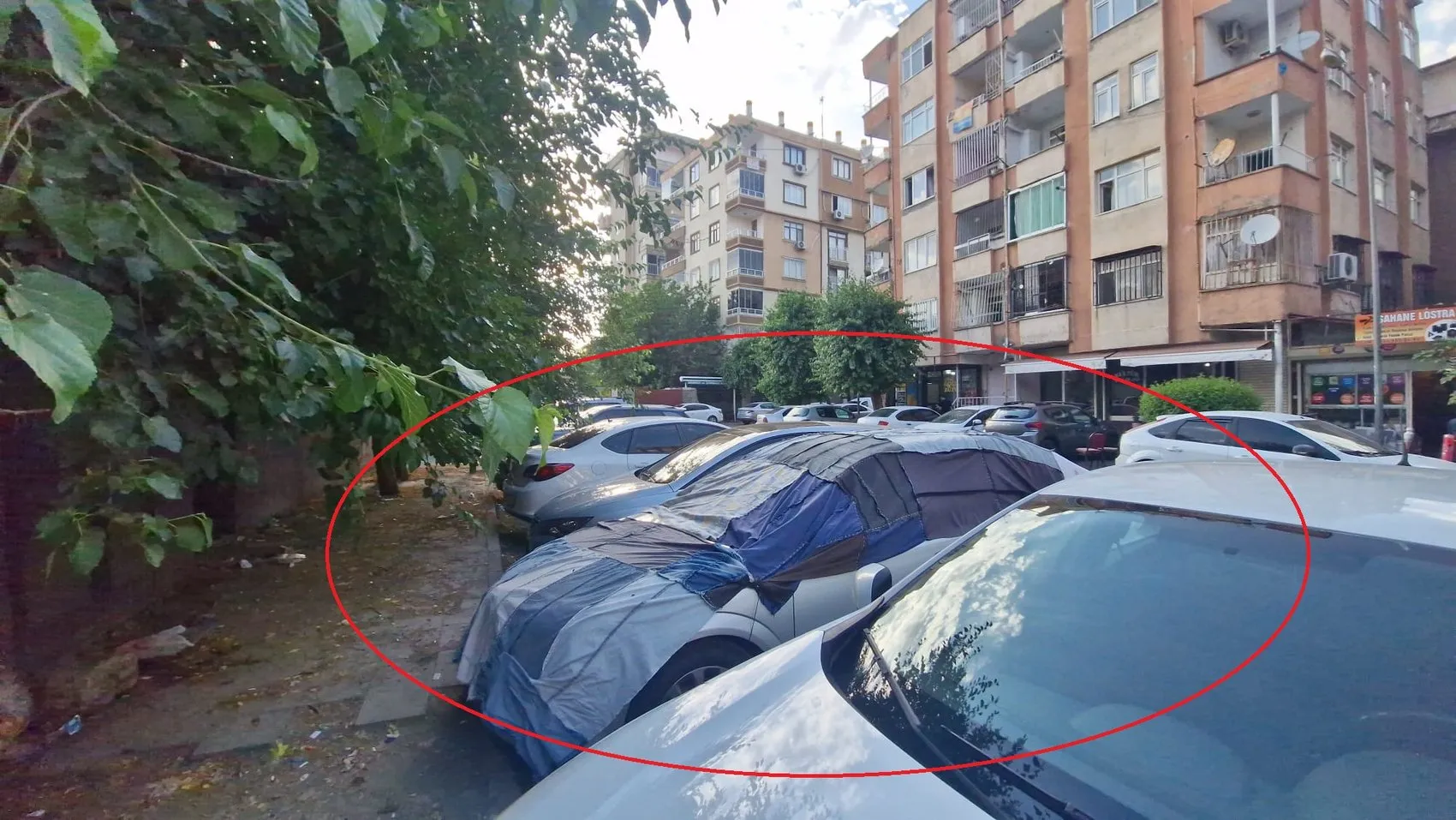 Diyarbakır sokaklarında 39 derecelik bunaltıcı sıcaklara suyla çözüm