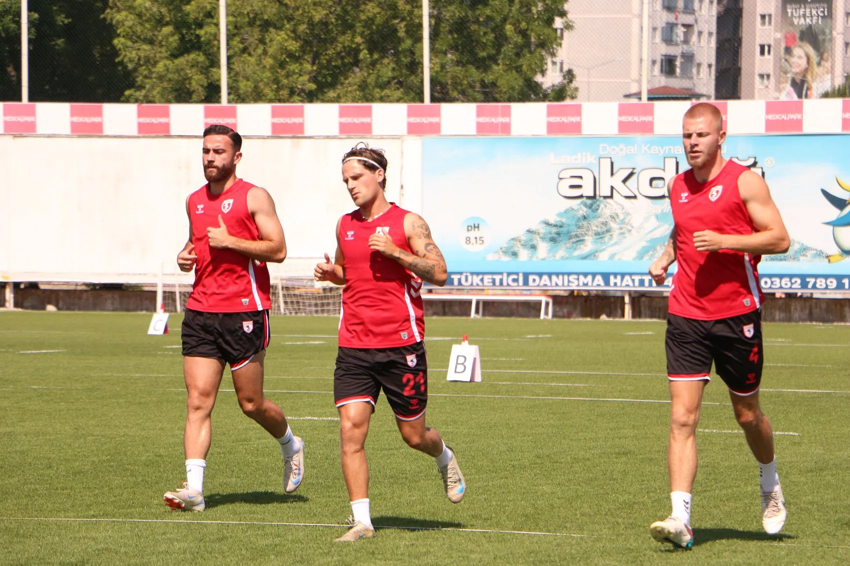 Samsunspor kısıtlı bütçeyle devlerle yarışacak
