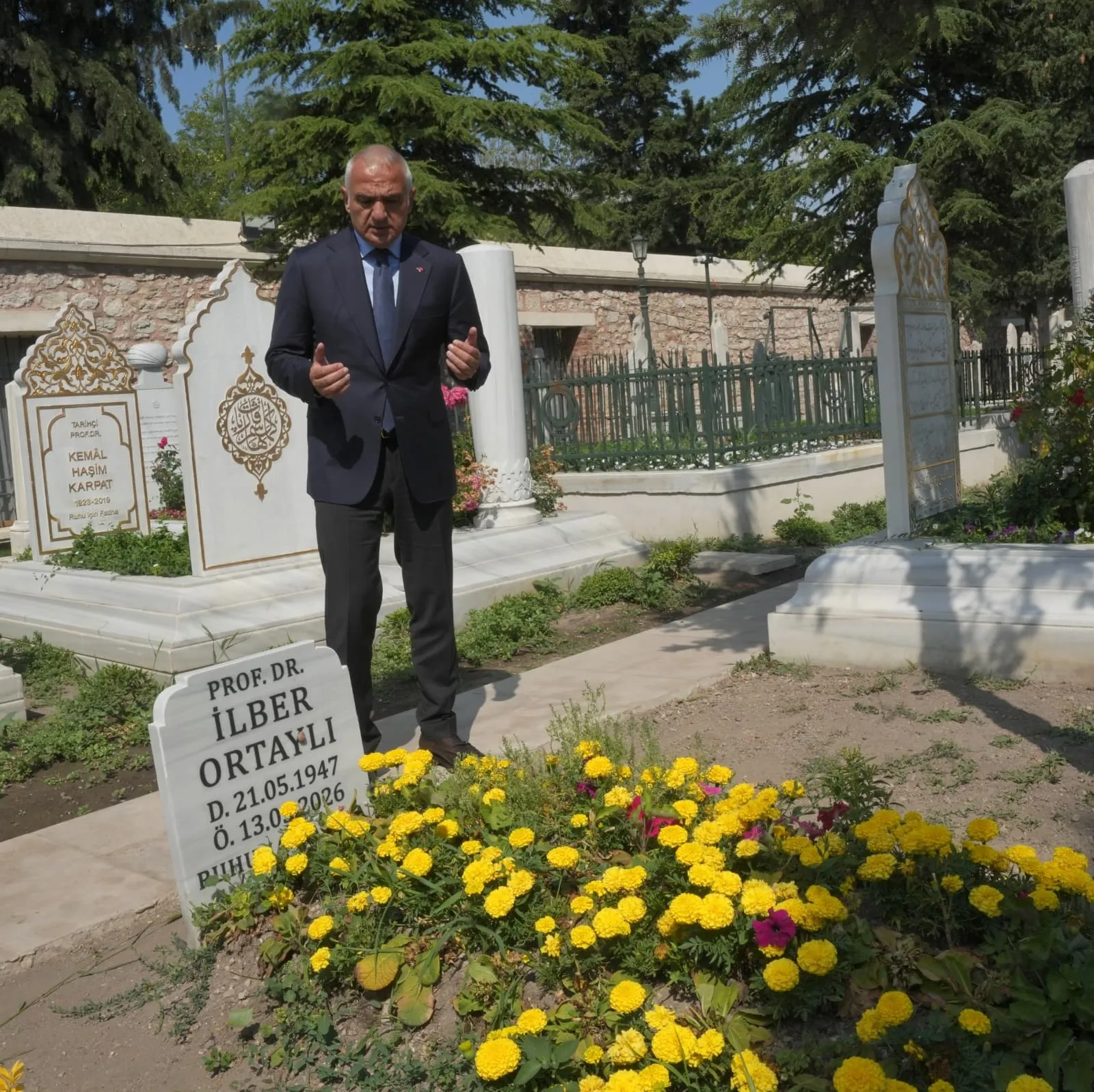 Bakan Ersoy Fatih Sultan Mehmet ve tarihe yön veren isimleri andı