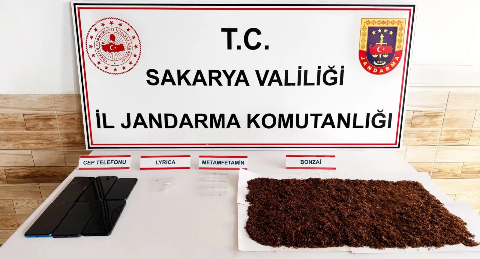 Karasu sokaklarında uyuşturucu operasyonu 7 kişi cezaevine gönderildi
