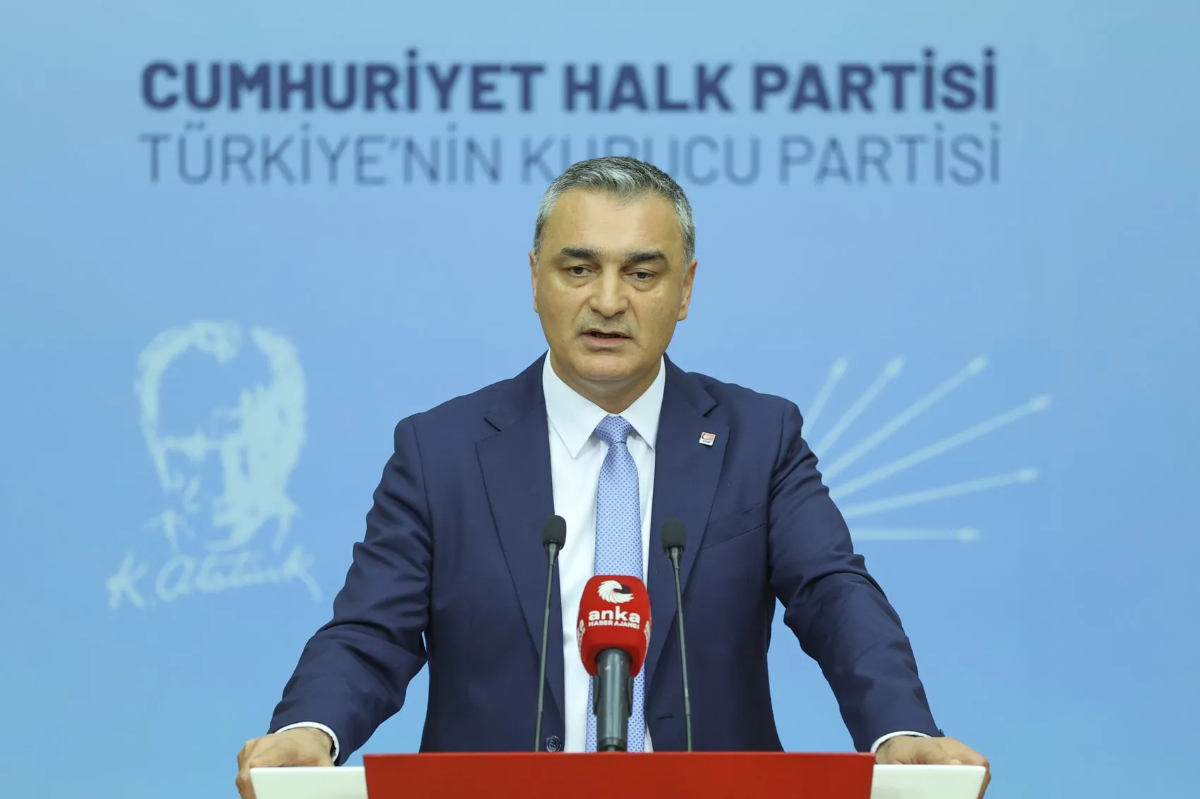 CHP’de 12 ile yeni yönetim ataması yapıldı