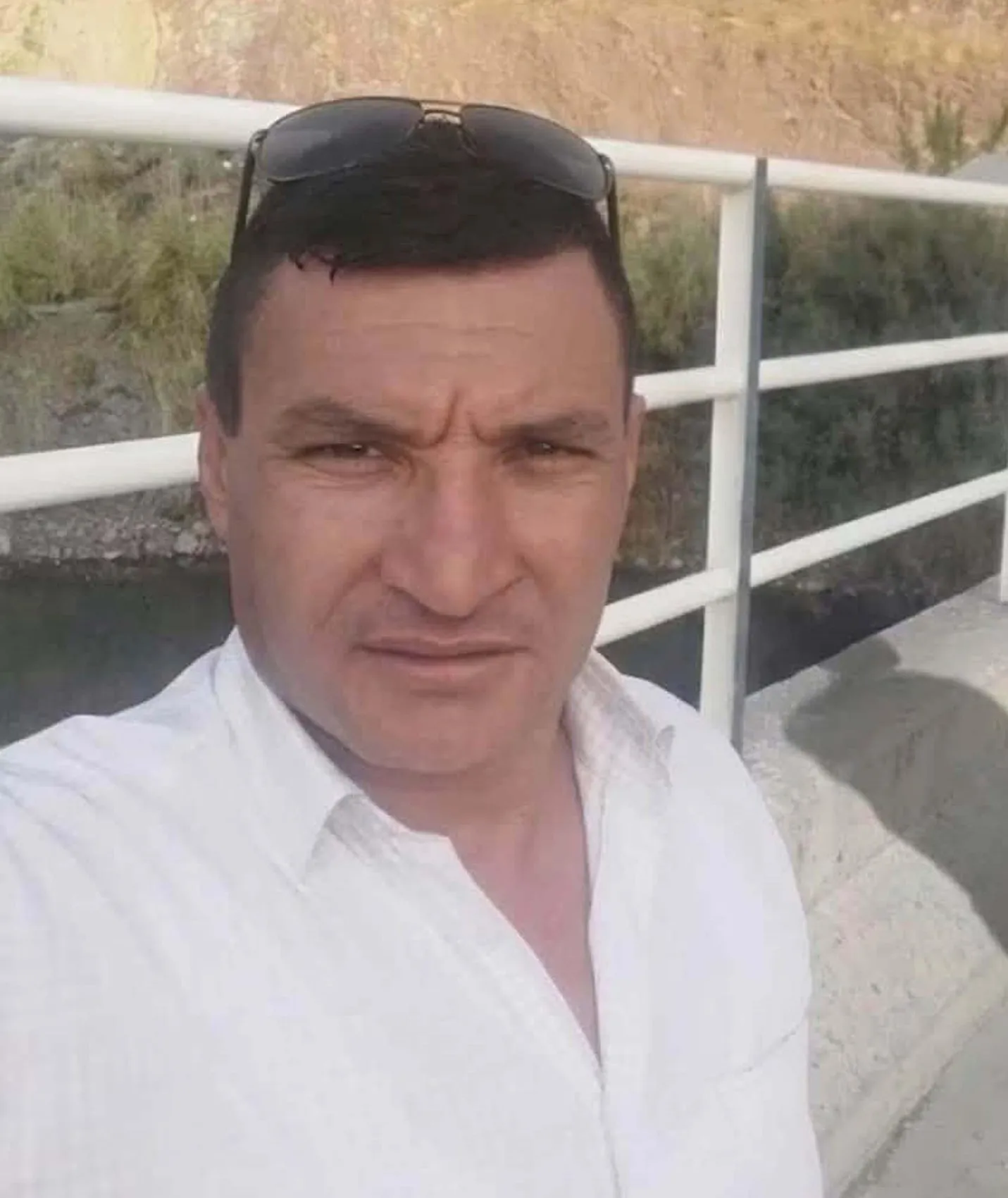 Denizli'de telefonunu almak için yola çıkan şoföre midibüs çarptı