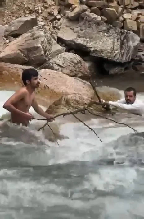 Uzungöl'de fotoğraf çekinirken dereye düşen turist hayatını kaybetti