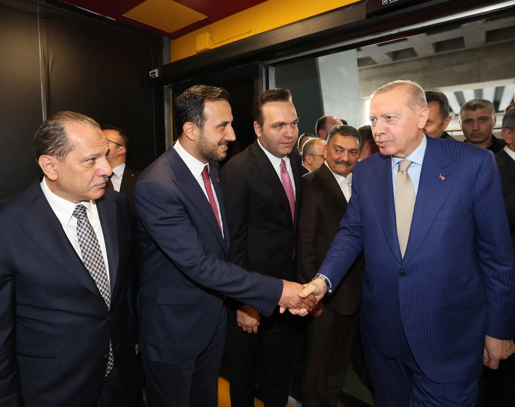 Erdoğan'dan TÜGVA vurgusu Gençlik milletin atardamarıdır
