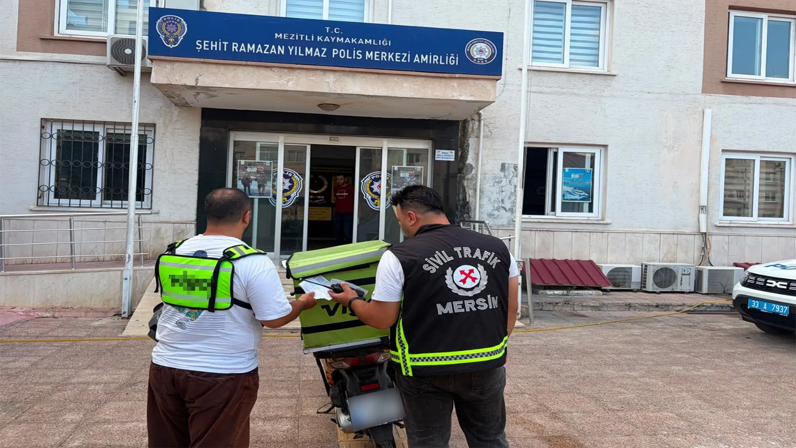 Mersin'de trafikte kavga eden sürücülere ağır fatura kesildi