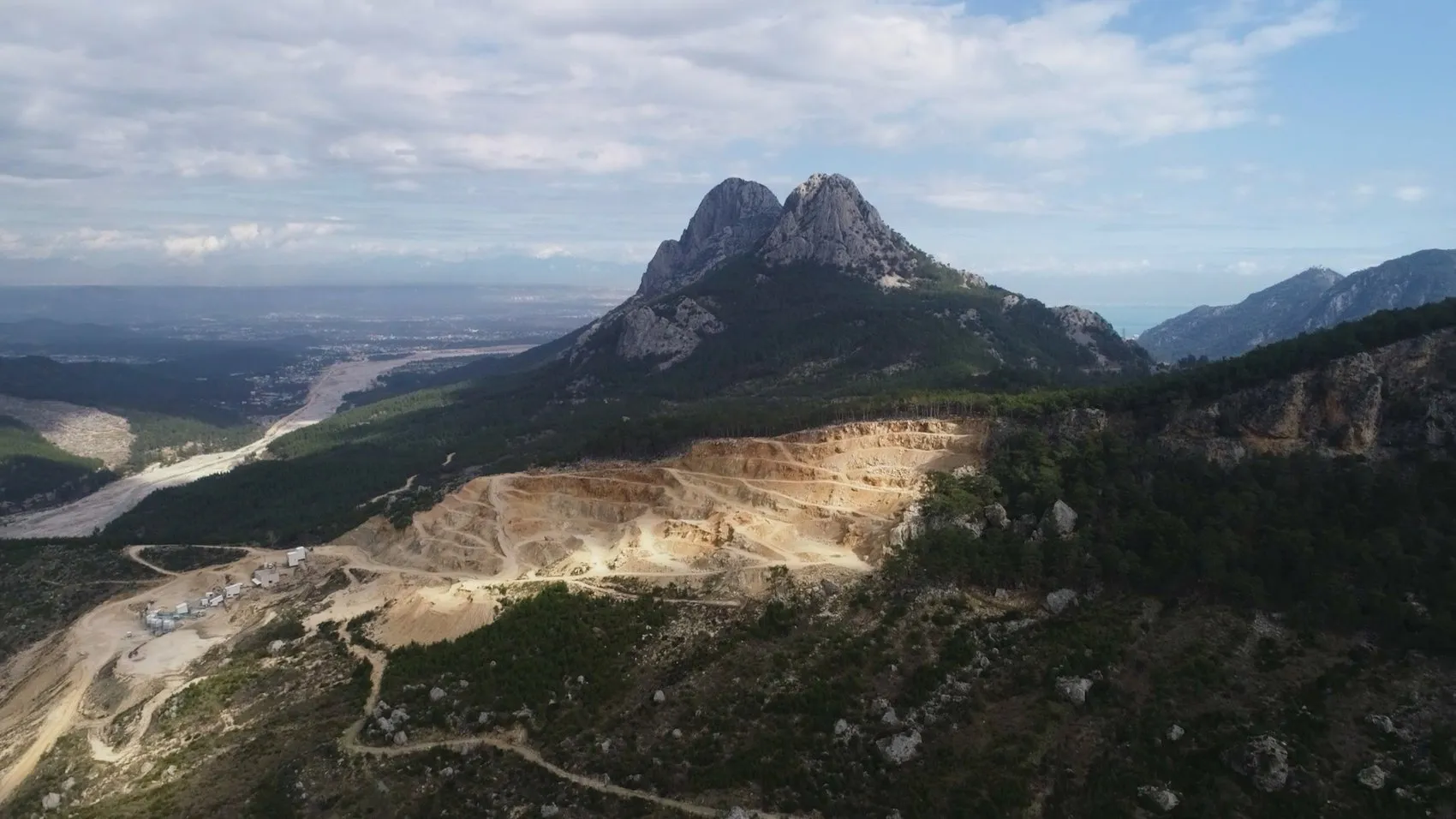 Antalya Konyaaltı’nda gizli bir yeraltı dünyası bulundu