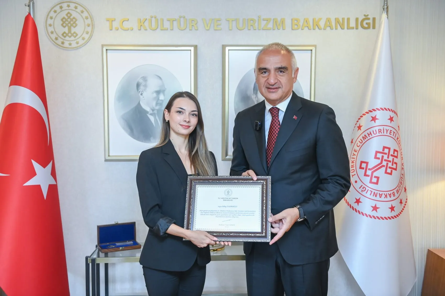 Bale dünyasında Türk imzası Bakan Ersoy tarafından kutlandı