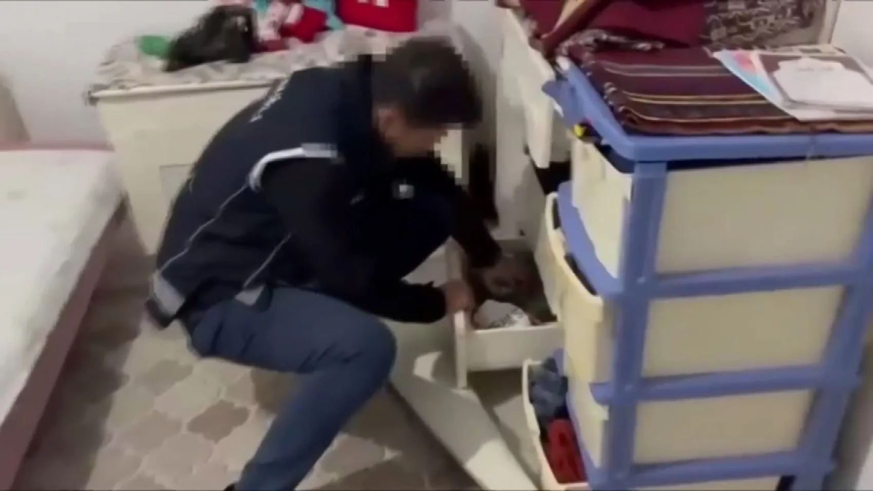 İstanbul merkezli göçmen kaçakçılığı operasyonunda dört kişi yakalandı