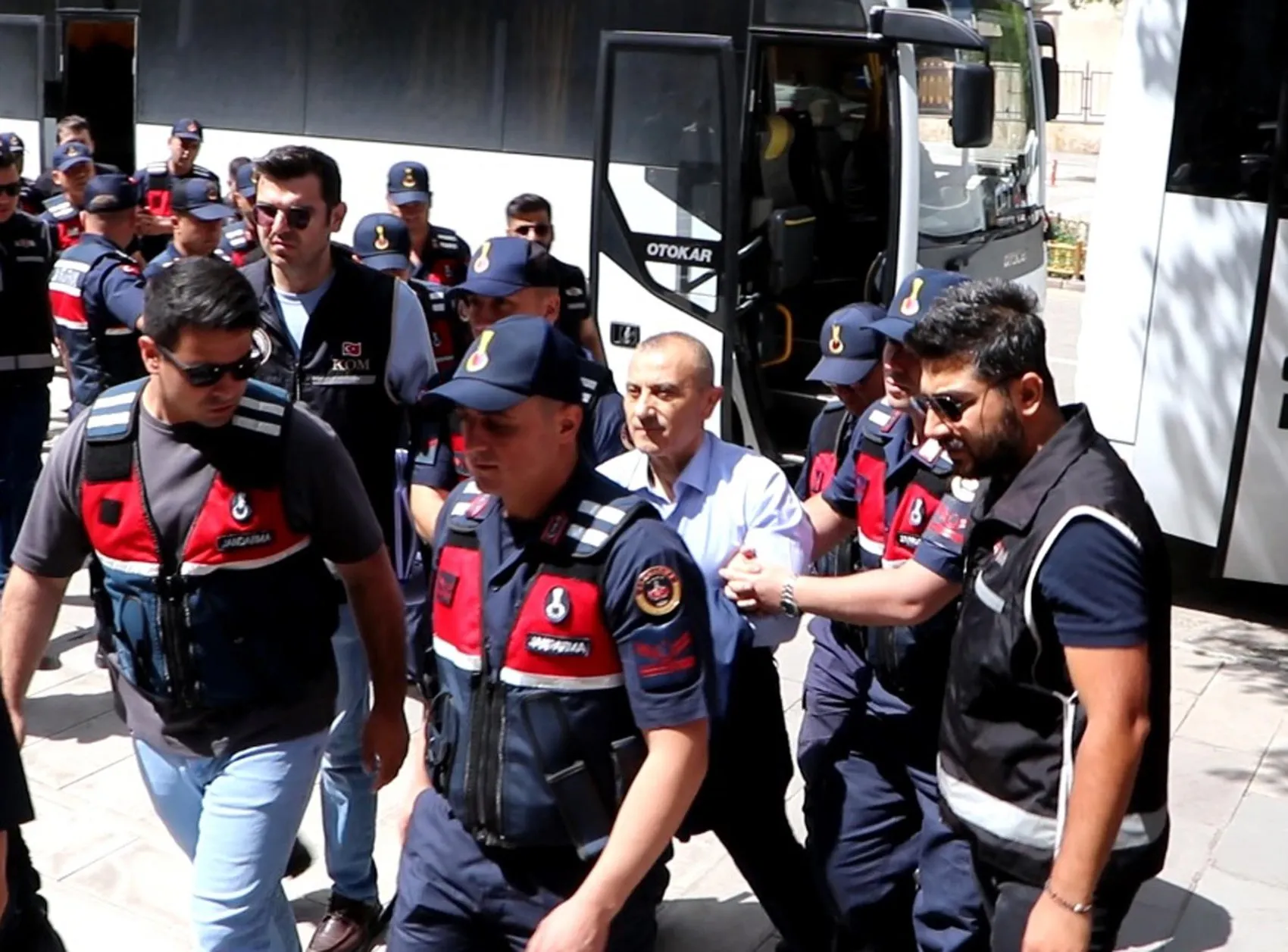 Gülistan Doku soruşturmasında eski Tunceli Valisi adliyeye getirildi