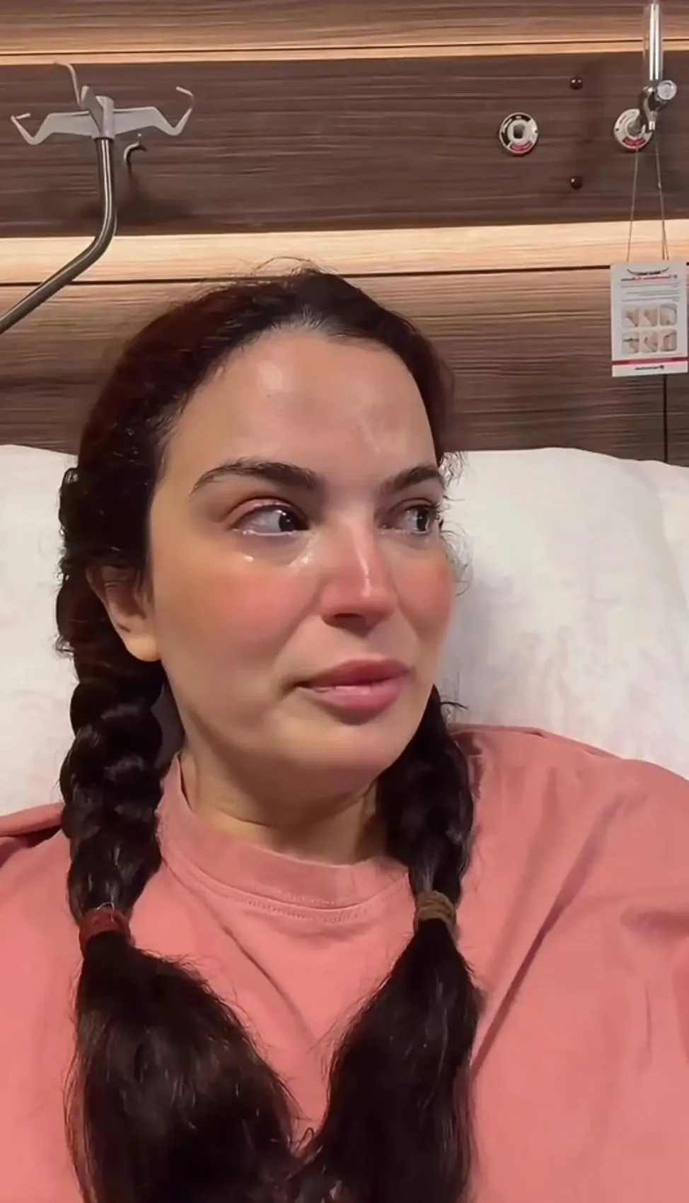 Doktor hatası hayatını kabusa çevirdi: Aslı Bekiroğlu 8. kez ameliyat olacak 1