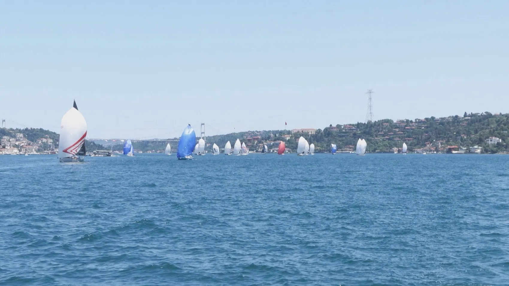 İstanbul Boğazı'nda dev yelken yarışı heyecanı başladı