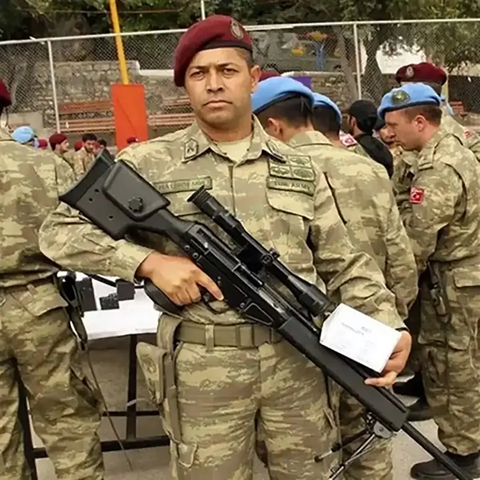 Ömer Halisdemir onuncu yılında kabri başında anılıyor