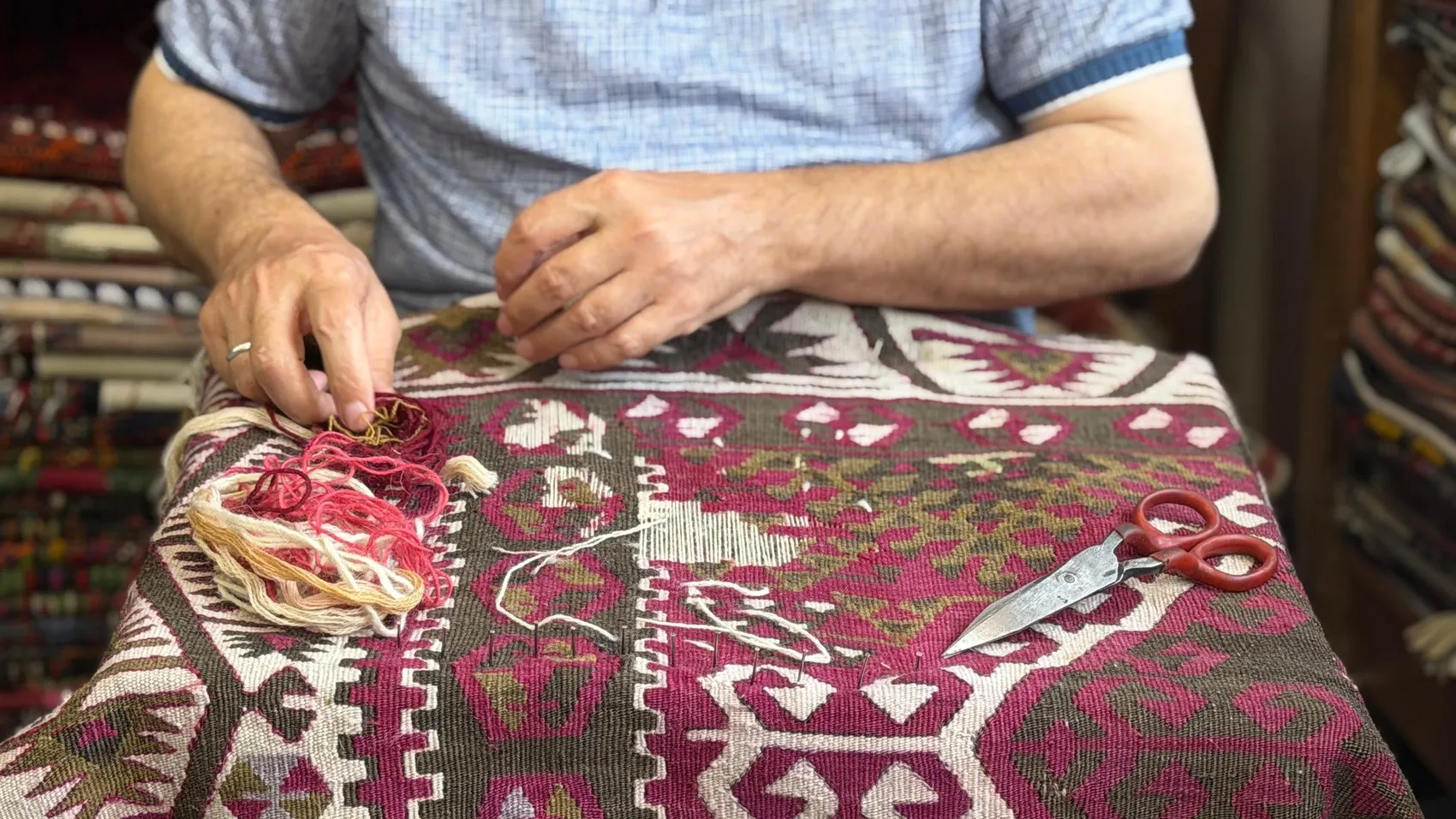 Ankara Kalesi’nde zamana meydan okuyan eller