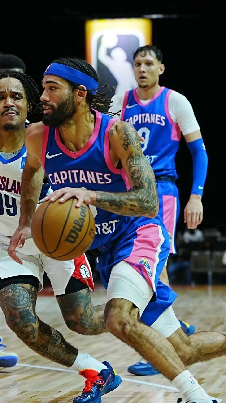Manisa Basket'te kadro kurulurken kulübün taşınacağı iddiası şehri karıştırdı
