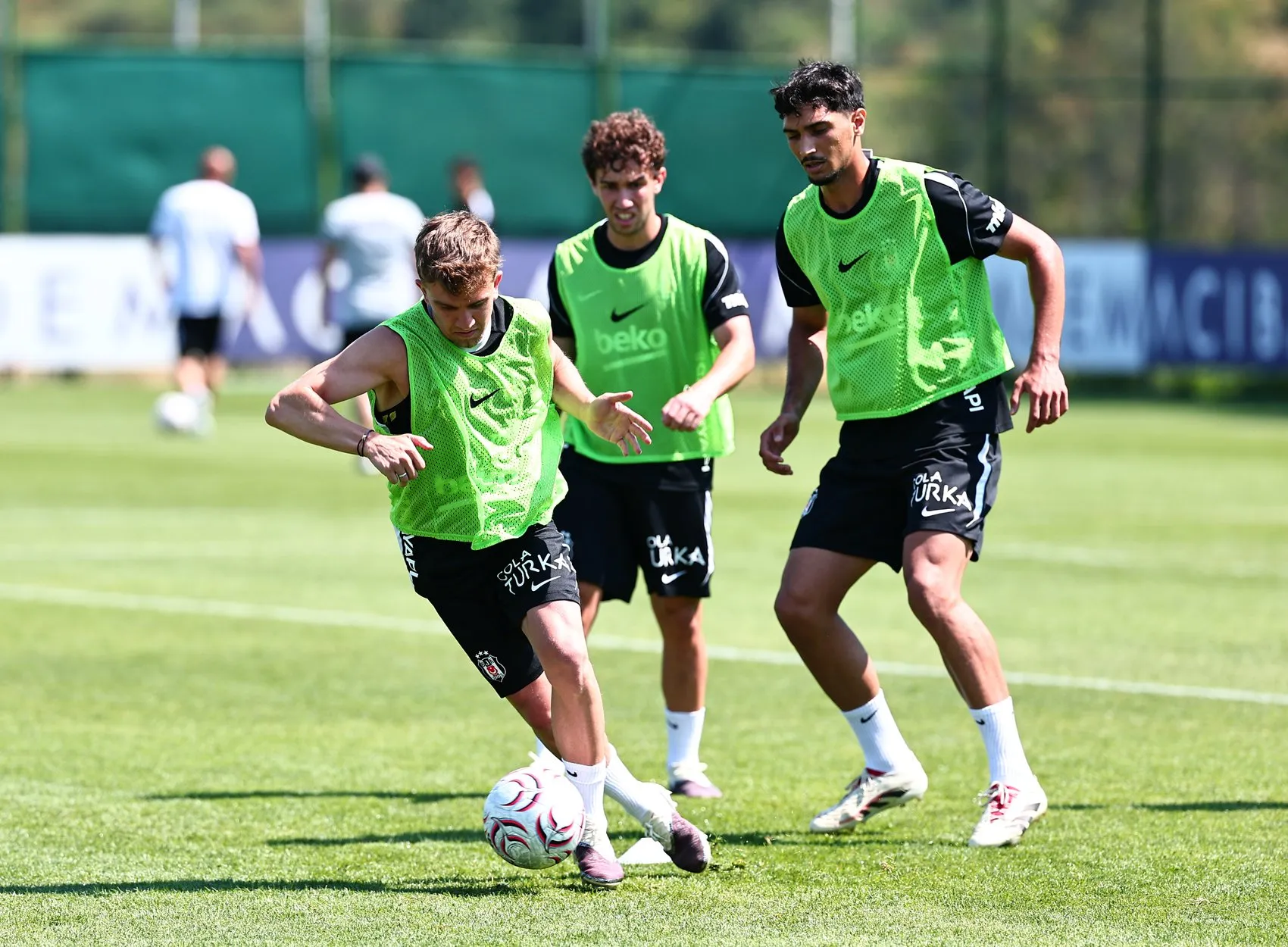 Beşiktaş Avrupa kampı için yola çıkıyor