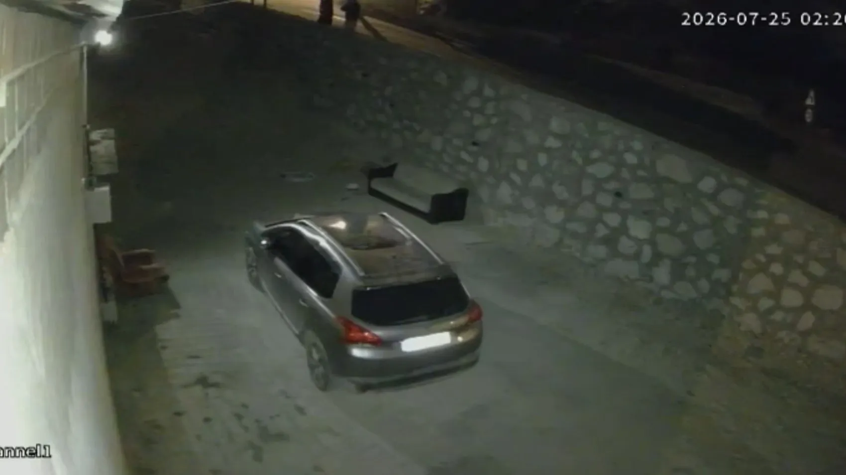 Malatya'da gece yarısı otomobile kurşun yağdırdılar