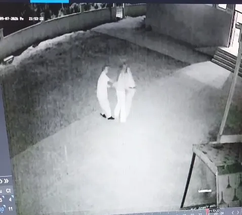 Kocaeli’de cami avlusunda uyarı yaptığı imam darbedildi