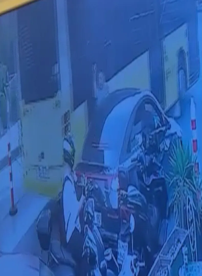 Mecidiyeköy'de otobüs dehşeti kameraya yansıdı
