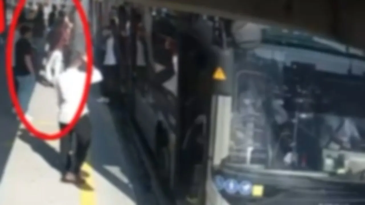 Metrobüste telefon hırsızlığı yapan kişi yakalandı