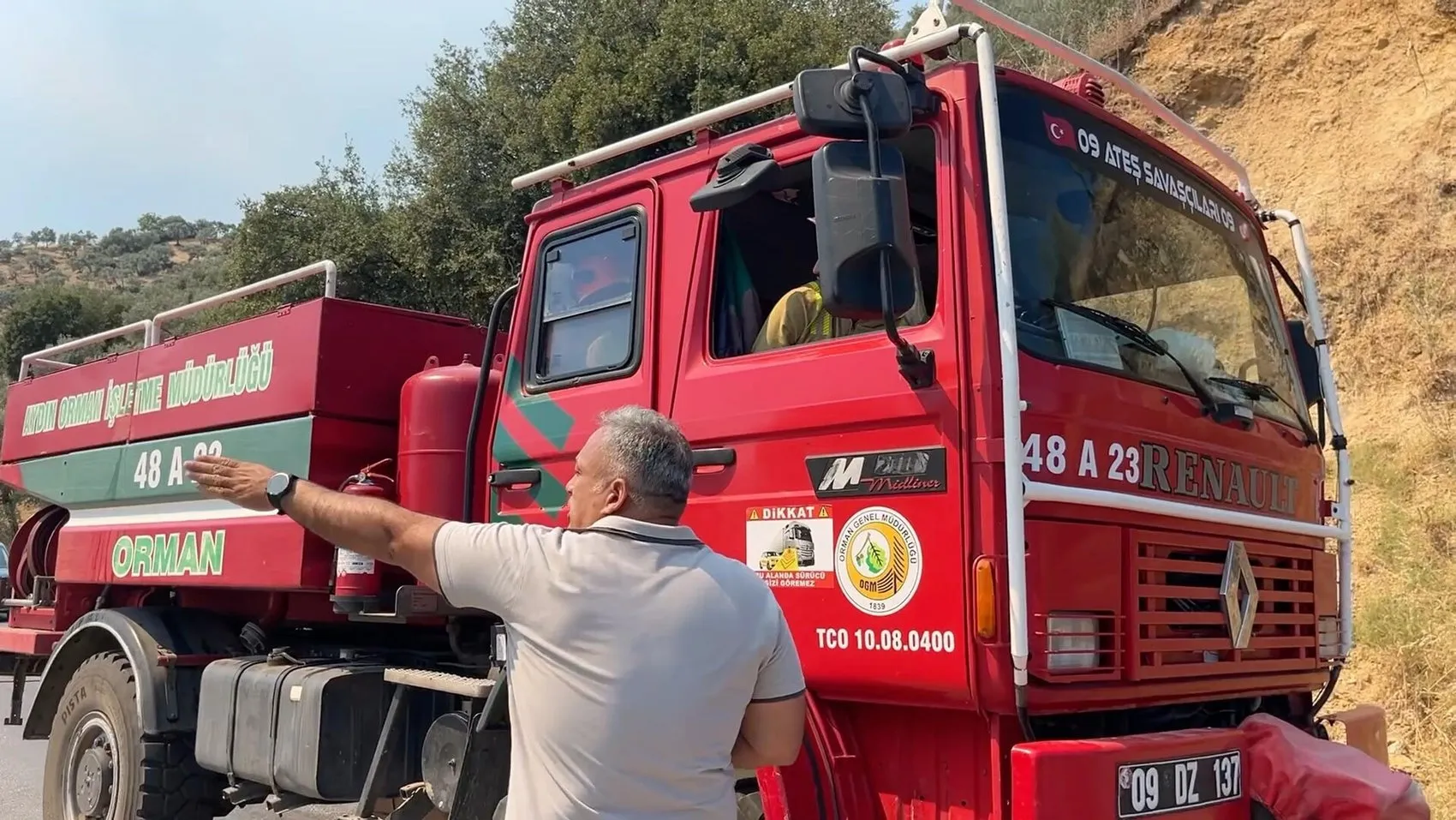Efeler’de orman yangını paniği